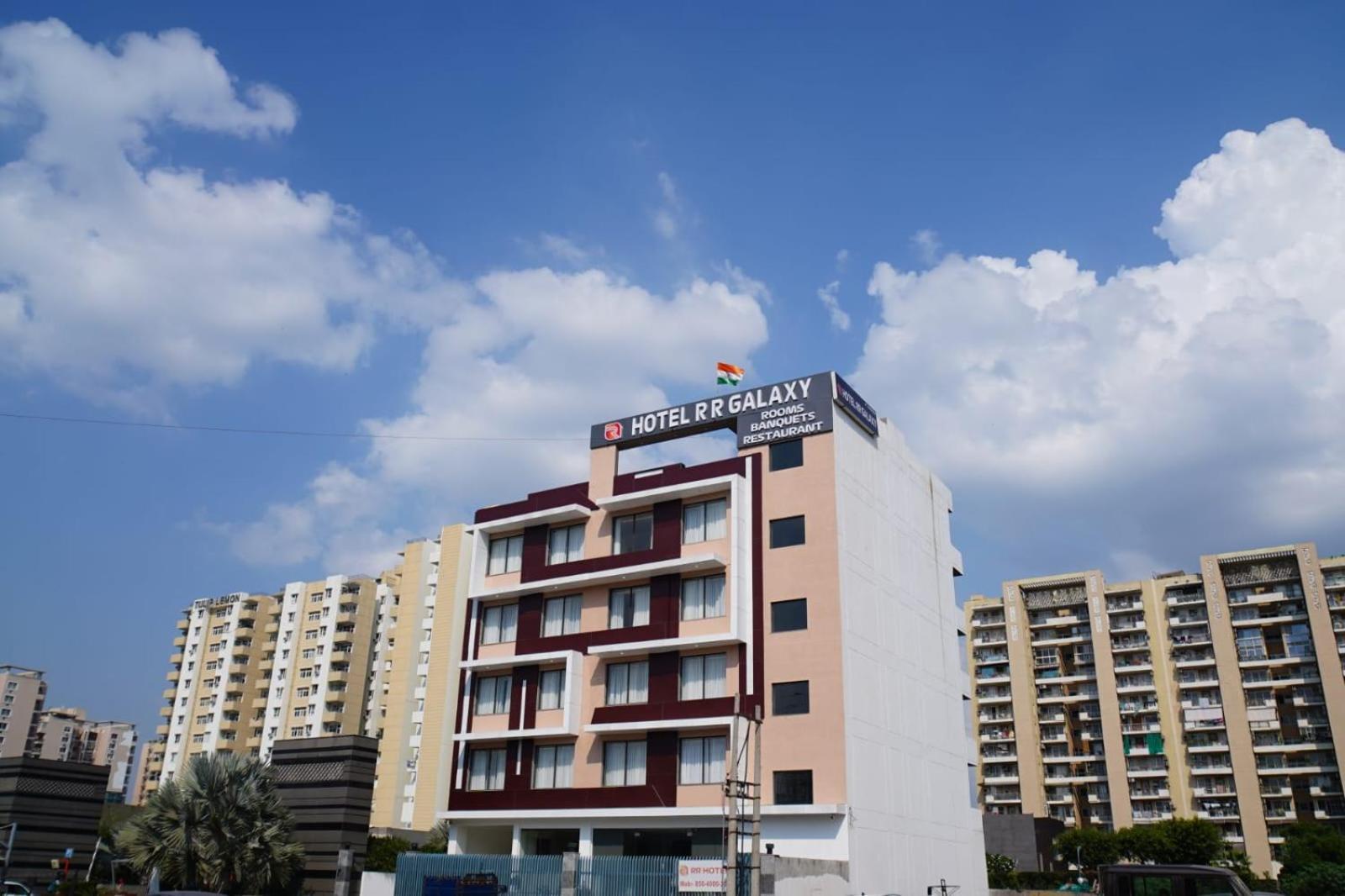 Hotel Rr Galaxy Gurgaon Exterior foto