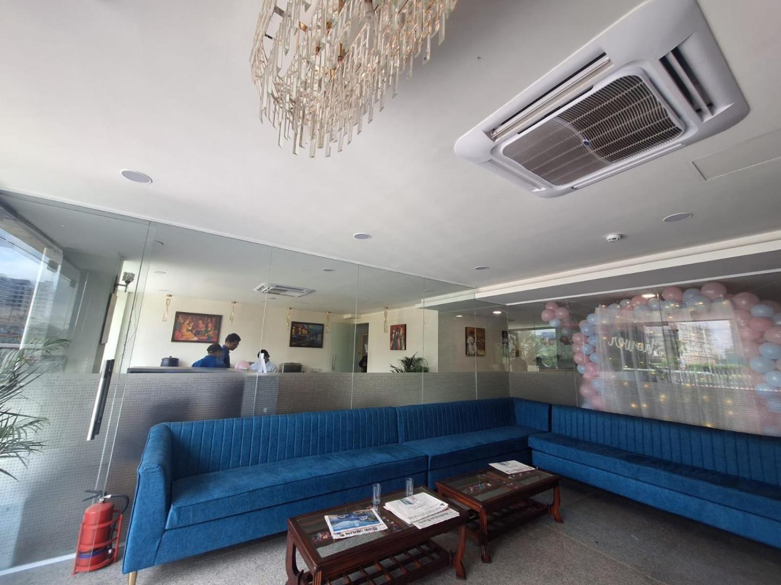 Hotel Rr Galaxy Gurgaon Exterior foto